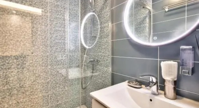 Chic and spacious apart with parking