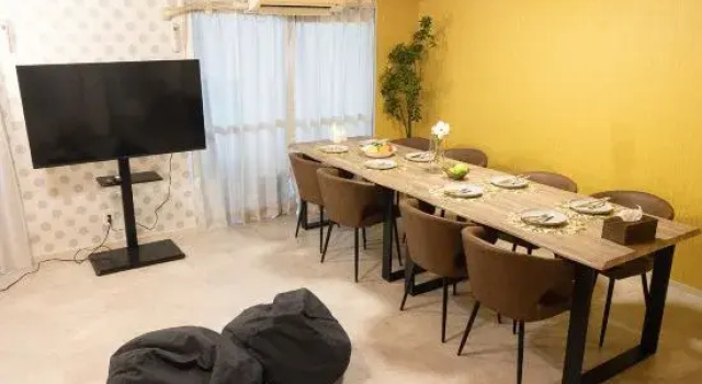 Shinjuku | Maximum 8ppl | Double 4 | 3-minute walk from the station | 40sqm private | 202, Забронировать Отель Синдзюку Токио, рядом с Shinjuku BLAZE
