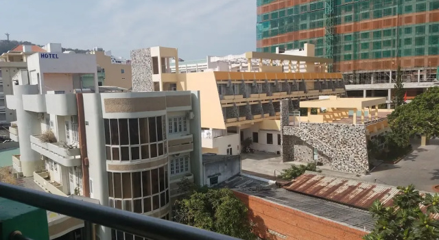 Четырёхместный номер Superior с балконом Thanh Nam Hotel