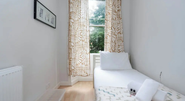 Charming Edinburgh Apartment, Varaa Huoneisto Hotellit Edinburgh pysäköinnillä, Pysäköinti