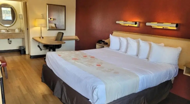 Номер Superior Red Oak Inn Detroit - Southfield