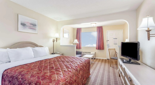 Двухместный номер Standard Days Inn by Wyndham Clinton
