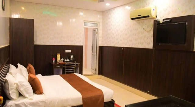 Hotel Shree Hari, Забронировать Отель Орай штат Уттар-Прадеш