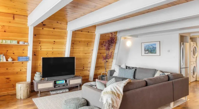 Chickadee by AvantStay Modern A-Frame Cabin, Забронировать Дом для отпуска Отели Норт-Лейк-Тахо с парковкой, Парковка