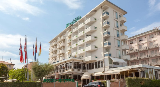 Hotel Bristol