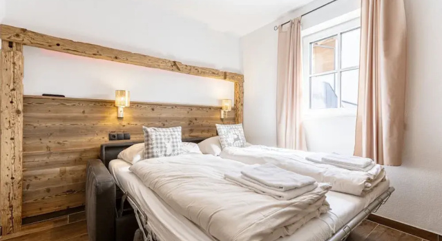 Premium Ferienhaus # 1B mit Sauna, Забронировать Дом для отпуска Отели Уттендорф с парковкой, Парковка