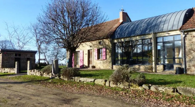 Charmante fermette rénovée - Animaux bienvenus - Près de Commentry - FR-1-489-228, Rezervasyon Otel Beaune dʼAllier 
