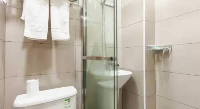 Shanghai Zihuan Business Hotel (Minhang Jiaotong University)
