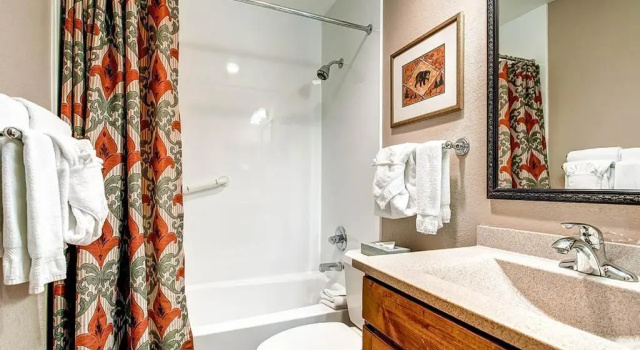 Апартаменты GetAways at Falcon Point Resort
