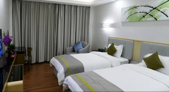 Leisure Inn, Забронировать Отель Отели Лунган с парковкой, Парковка