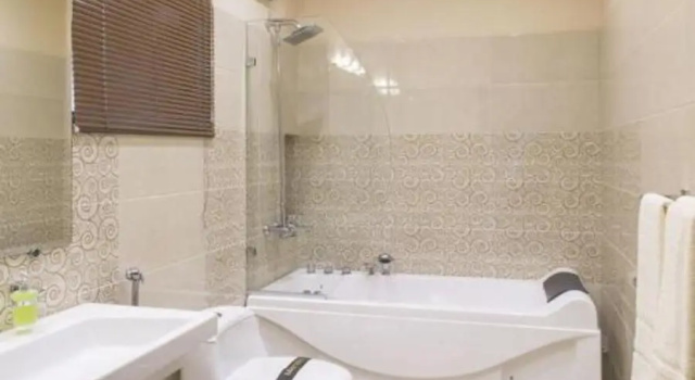 Люкс Business Royaute Luxury Suites and Hotel Gulberg Lahore