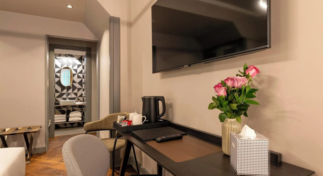 Loly Boutique Hotel