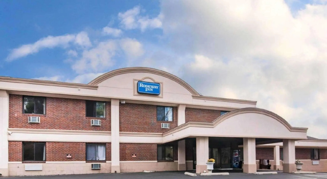 Номер Standard Rodeway Inn Kingston