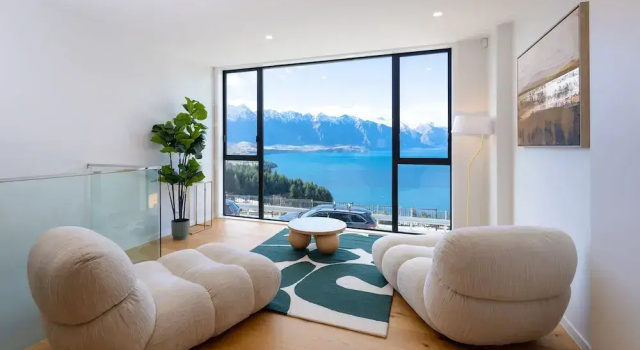 The Alpine Lakeview Luxe Retreat, Забронировать Отель Отели Отаго с парковкой, Парковка