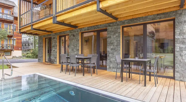 Апартаменты Spacious Apartment With Pool