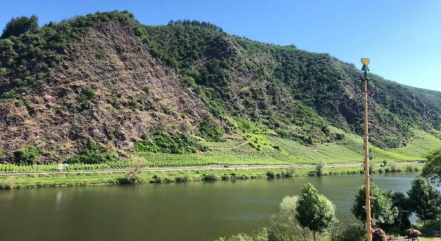 Четырёхместный номер Standard с балконом Hotel Altes Winzerhaus