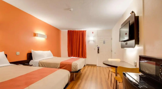 Четырёхместный номер Standard Motel 6-Jennings, LA