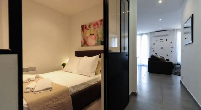 Rivoli Studio 53 - Five Stars Holiday Ho, Забронировать Апартаменты/квартира Отели Приморских Альпы с парковкой, Парковка