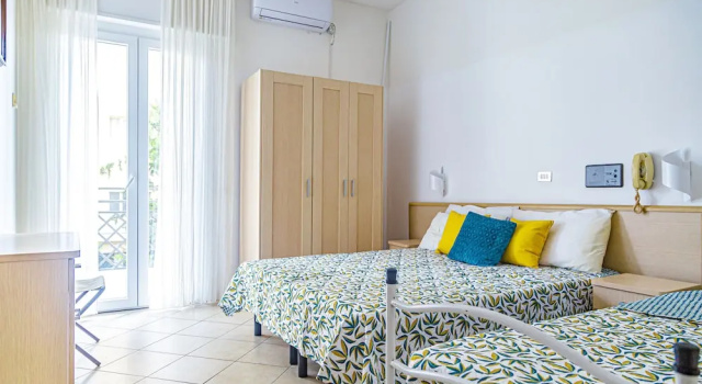 Трёхместный номер Comfort с балконом Hotel Bruna