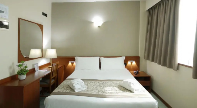 Двухместный номер Standard ALA Hotel