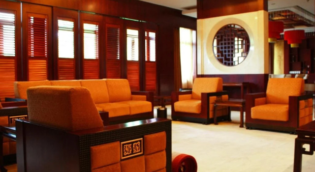 Stone Forest International Hotel, Rezerwuj Hotel Qujing Yunnan