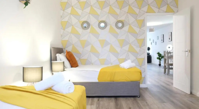 Апартаменты Beautiful Contractor&Family Apartment & Close to Bedford Hospital inc Free Parking