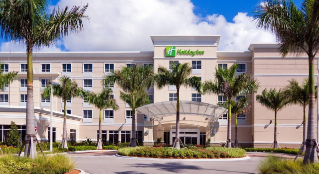 Holiday Inn Fort Myers Airport-Town Center, Rezervați Hotel Estero Fort Myers Area