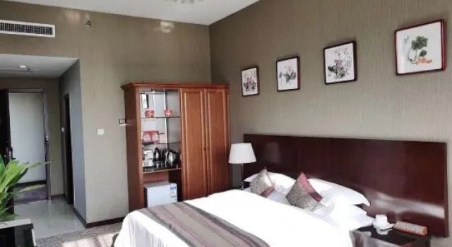Номер Deluxe Jiatai Hotel