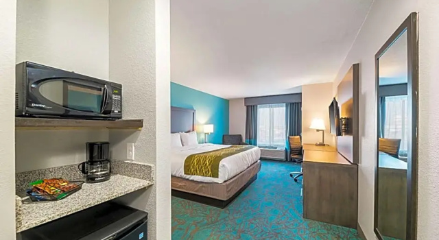 Номер Standard Comfort Inn & Suites Oklahoma City near Bricktown