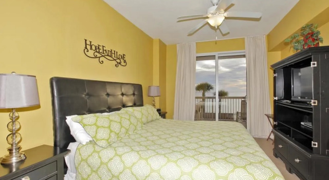 Sunrise Beach by Panhandle Getaways, Забронировать Курортный отель Панама-Сити Панхэндл Флорида, рядом с Гоночная трасса "Скрытая лагуна"