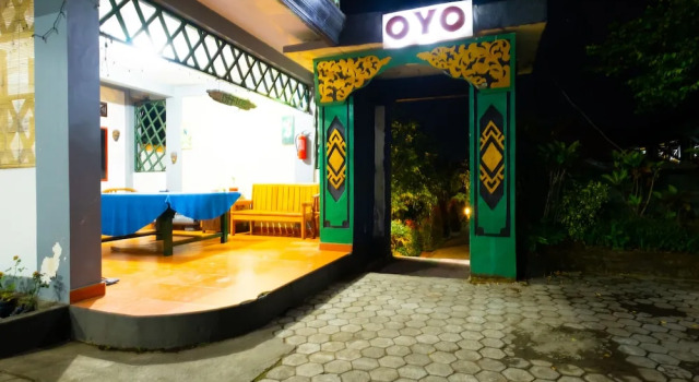 OYO 1320 Green Orry Inn, Забронировать Отель Тетебату Ломбок