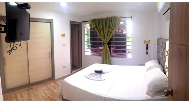 Hotel ibiza Central, Брондау Қонақ үй Monteria Cordoba