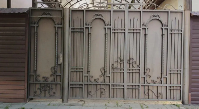 Cottage on 117 Kabardinskaya street