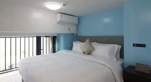 Люкс Дуплекс с 2 комнатами с видом на море Floral Hotel·Haikou Cloud Haiyi Seascape Hotel (Wanluyuan Haikou Bay Store)