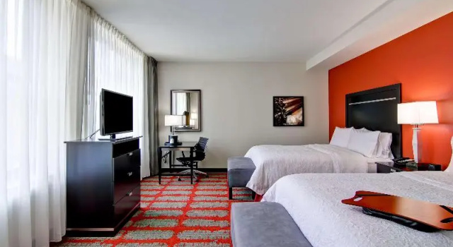 Шестиместный номер Standard Hampton Inn and Suites Cincinnati - Downtown