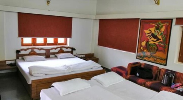 1946 Navdeep Homestay