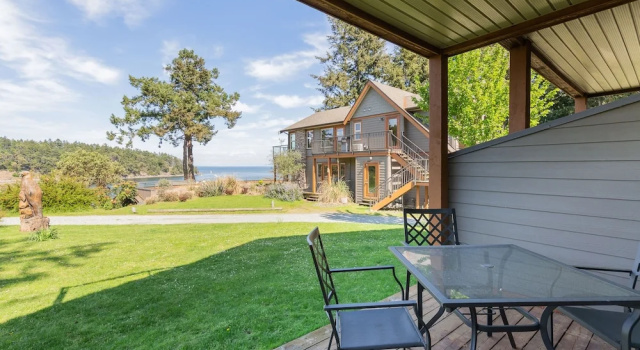 Вилла с 2 комнатами с балконом и с видом на океан Mayne Island Resort