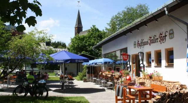 Gasthaus Faller Hof am Sylvensteinsee Bed & Breakfast, Rezervasyon Otel Fall Bavyera