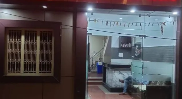 Hotel Bhatia Inn, Забронировать Отель Padra штат Гуджарат