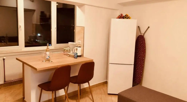 Modern apart with Park view in a quiet area Spitalul Judetean S7