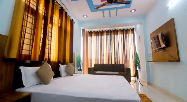 Hotel Comfort Inn Homestay