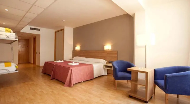 Двухместный номер Standard Apartamentos Port Eugeni