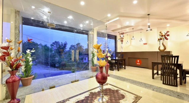 OYO 12770 Hotel Mirage Residency, Забронировать Отель Отели Джиа 3 звезды, 3*