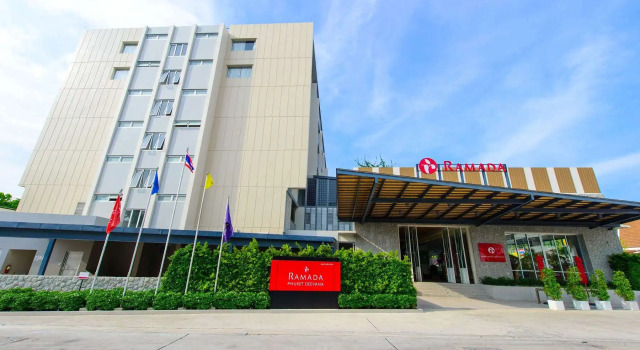 Ramada by Wyndham Phuket Patong, Забронировать Отель Катху Пхукет, рядом с Водопад Кату