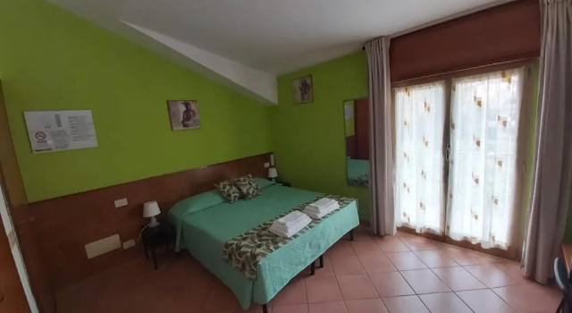 Orso Momo, Varaa Hotelli Calizzano Liguria