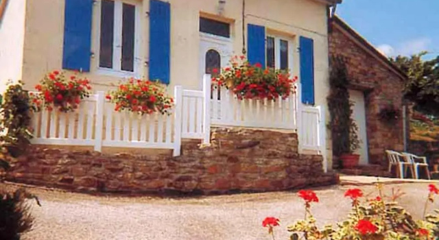Holiday home Rue Pierre Jaffret, Забронировать Апартаменты/квартира Шатолен Finistère