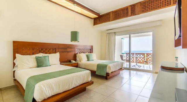 Okyanus manzaralı Standart dört kişilik oda Hotel Blater