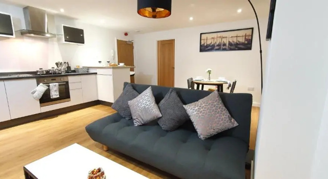 Апартаменты Northampton 2 Bedroom Town Centre Apartment close to University, Hospitals, Brackmills