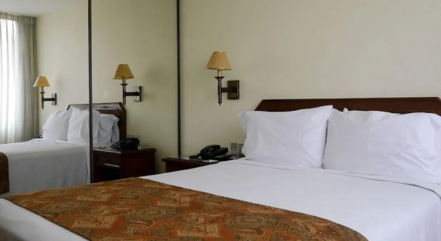 Hotel Boulevard, Забронировать Отель Отели Лимы с бассейном, Бассейн