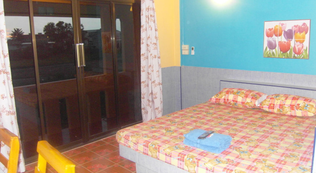 RuengsriSiri Guesthouse, Забронировать Отель Отели Sukhothai Province 3 звезды, 3*